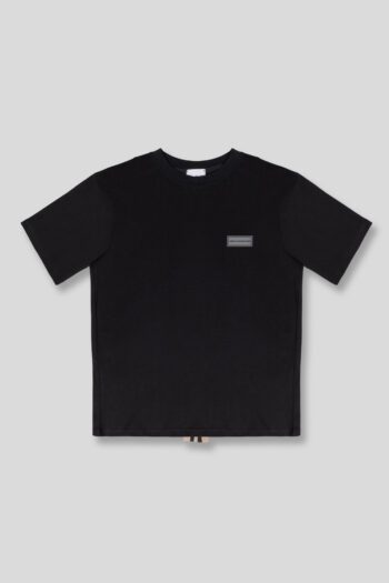 T-Shirt Nera con Dettaglio Toppa